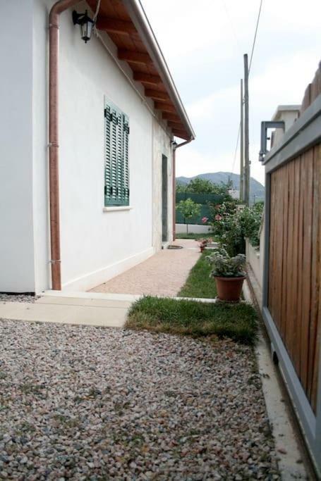 8 Via V. Monti Vila Loiri Porto San Paolo Exterior foto